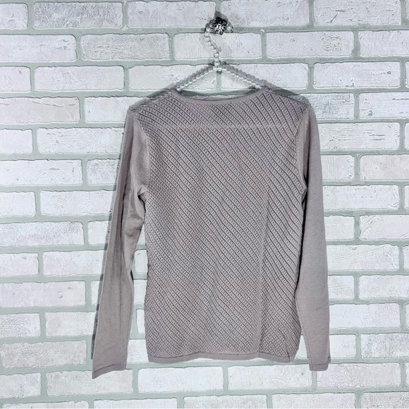Lafayette 148 New York Fine Gauge Merino Wool Blush Crewneck Sweater Size M - Picture 3 of 6